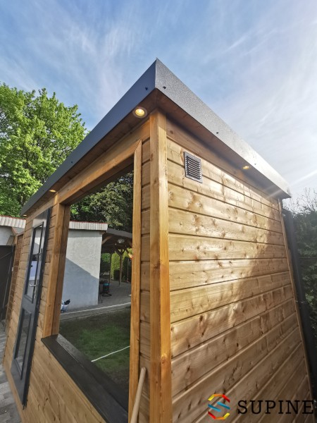 Nowoczesna sauna w ogrodzie Chorzów